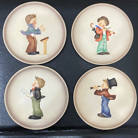 Lot of 4 Hummel Goebel Little Music Makers ‘84-‘87 Miniature Collectors' Plates - Picture 2 of 12